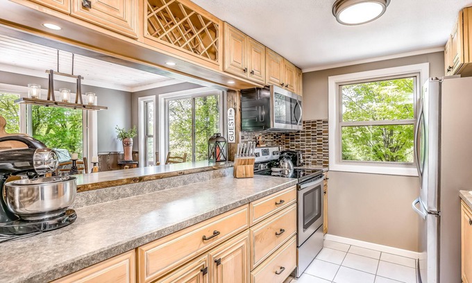 Presque Isle Casa | Secluded 3-lake chain house w/ pontoon boat