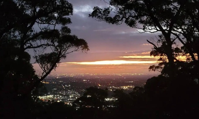 Mount Dandenong Casa | Secluded 6 bedroom home with stunning views.