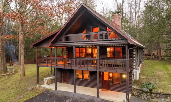 Town of New Baltimore Cabina | Secluded A-Frame Cabin: Hot tub, Views, EV charger