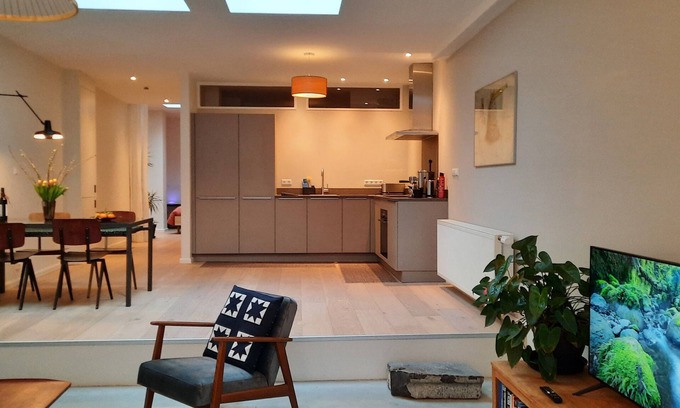 Zuidwal Apartamento | Secluded Apartment in The Hague City