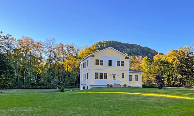 Richmond Apartamento | Secluded apt near the lake with mountain views, washer/dryer, firepit, fast WiFi