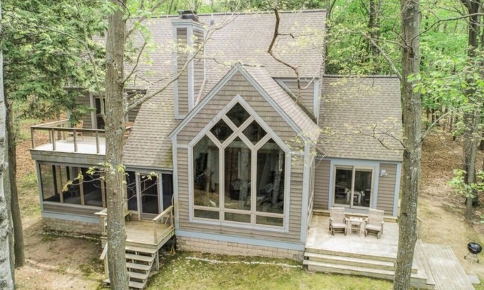 Manistee Casa | Secluded Beach-house on Lake Michigan