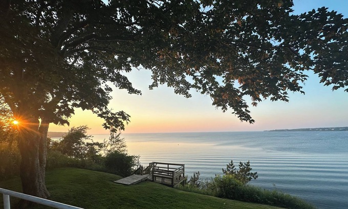 Montauk Cabaña | Secluded Beach House