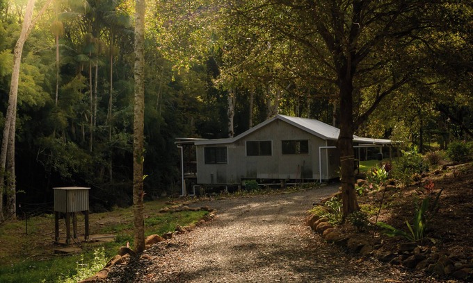 Upper Coopers Creek Cabaña | Secluded Creekside Cabin for 2 - A PRIVATE Nature Escape in the Byron Hinterland