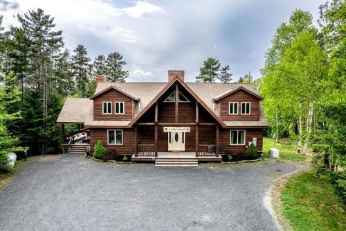 Greenville Casa | Secluded Cabin with Fireplace and Games in Lily Bay Township, Maine