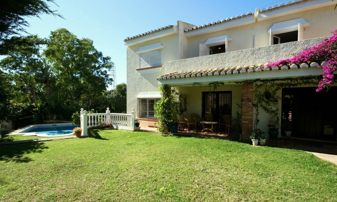 Sitio de Calahonda Villa | PERSONAJE VILLA CALAHONDA ESPAÑA 5MINS a PLAYA, ZONA TRANQUILA tarifas bajas para el invierno