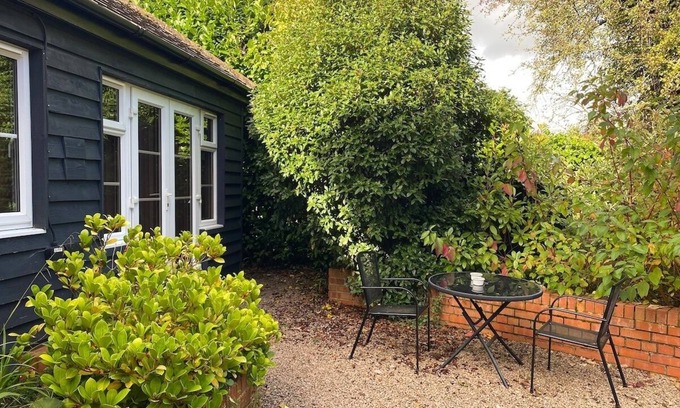 Moreton Apartamento | Secluded Countryside Retreat for Four, Gloucester