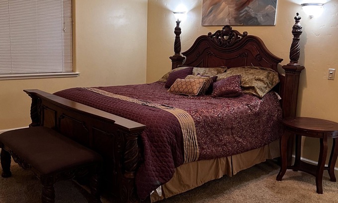 Rough and Ready Casa | Secluded country home on a private 18-acre property close to great hiking trails