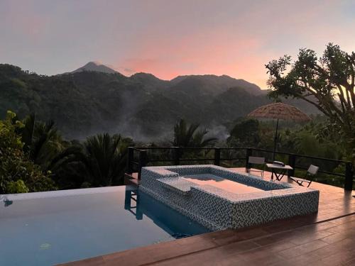 Valencia Apartamento | Secluded Couples Getaway Eco Mountain Romance