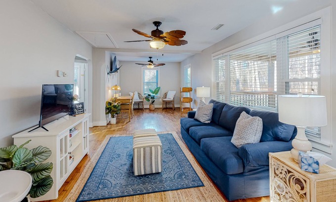 Berlin Casa | Secluded dog-friendly home with deck, large lawn, streaming, washer/dryer, & AC