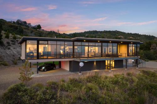 Pauma Valley Casa | Secluded Dream Home with Hot Tub and Full Gym on 20 Acres