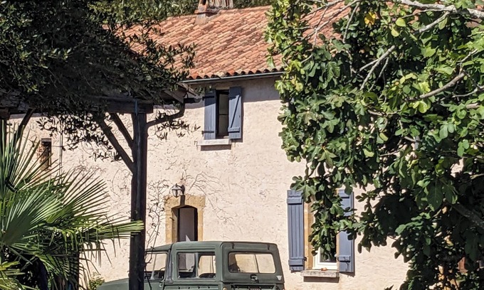 St-Pardoux-et-Vielvic Casa | Secluded estate, nature, wifi, air conditioning, heated pool