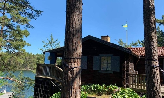 Skalsmara Cabaña | Secluded gem on an island in the Stockholm archipelago, forest plot and private jetty,