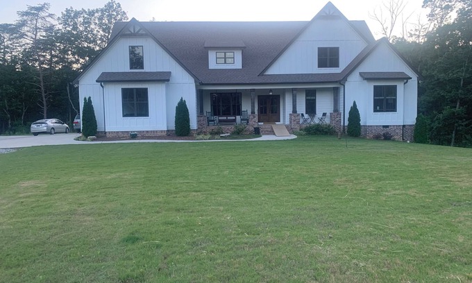 Ringgold Casa | Secluded Getaway, 5-Bedroom home in Ringgold, GA