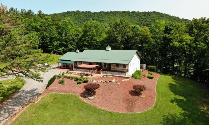 Hayesville Casa | Secluded home on 24 acres