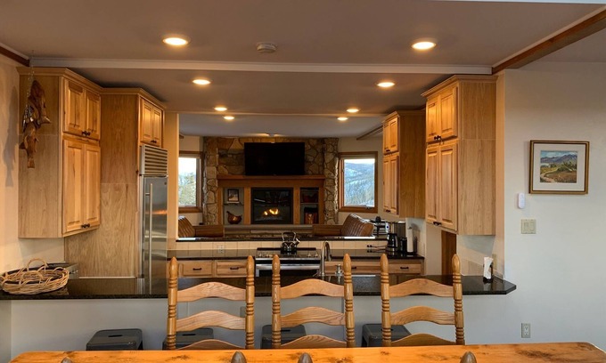 Winter Park Highlands Casa | Secluded home overlooking Fraser River with hot tub, 3 fireplaces, amazing views