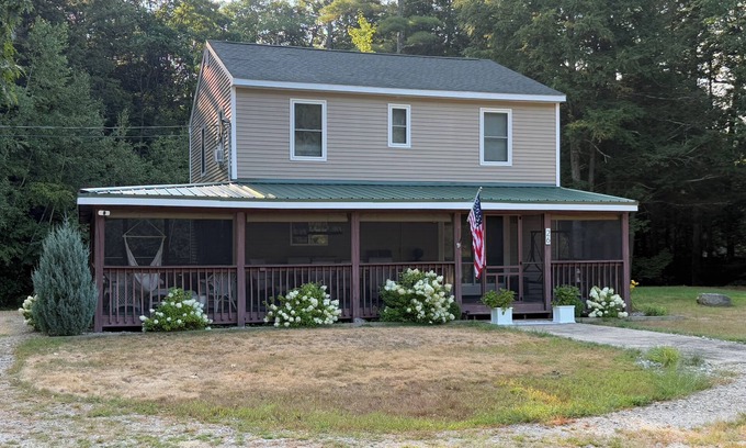 Moultonborough Casa | Secluded lake house with water access to Lake Winni via brook in back yard.