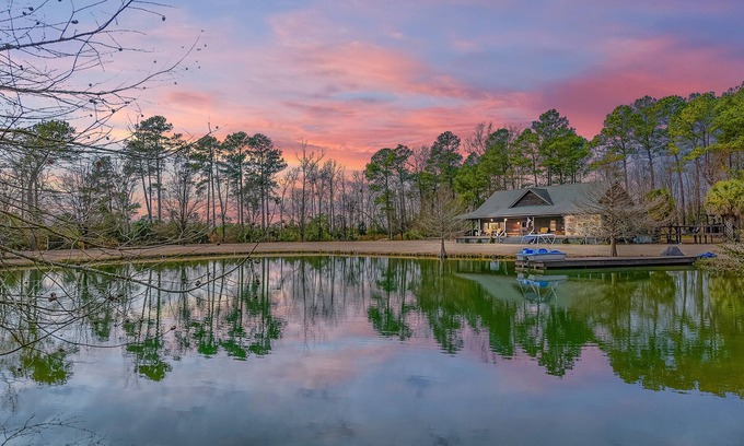 Willard Casa | Secluded Lodge 8acres Hot Tub, Pingpong pedalboat!
