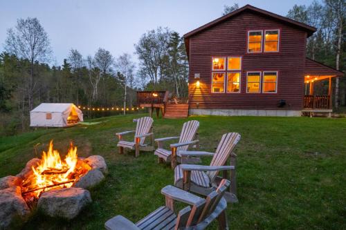 Elizabethtown Casa | Secluded Lodge - Hot Tub, Views, Arcade