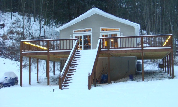 Mehoopany Cabina | Secluded Lodge: Rural Retreat with Spa