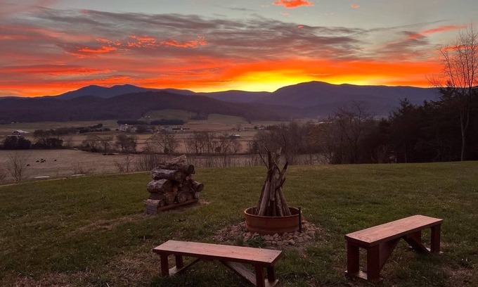 Stanley Casa | Secluded, Luray Home w/ Panoramic Mountain Views: Fire pit, Hot Tub, Game Room!