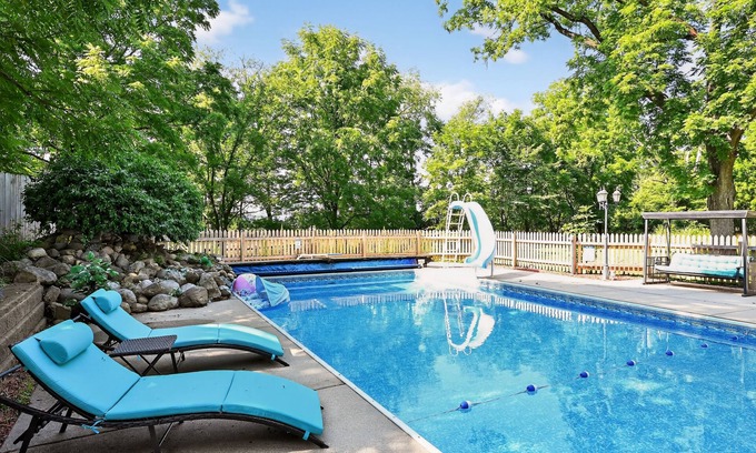 Niles Casa | Secluded Luxe 5BR Estate w/Pool, Wineries, Near ND