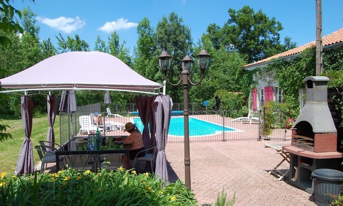 Pereuil Casa | Casa aislada de lujo. Piscina Privada. Entre Cognac, Angulema, Royan. Burdeos.