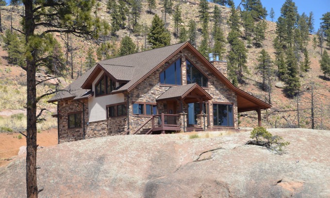 Pine Casa | Casa de montaña aislada en 40 hectáreas con vistas espectaculares!