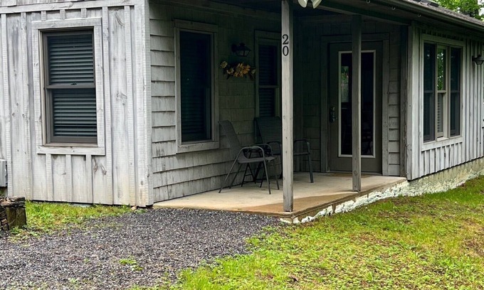 Maggie Valley Cabina | Secluded mountain cabin @ ~4800 ft elevation near ski area