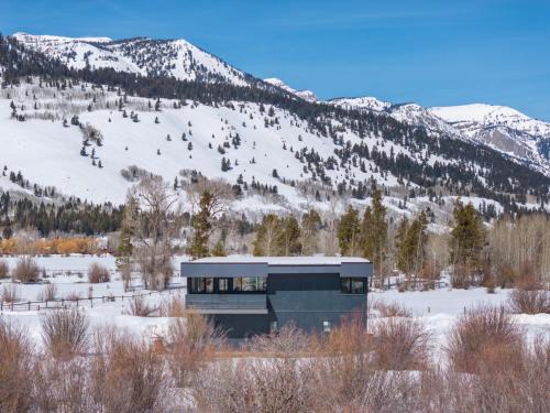 Wilson Chalet De Esquí | Secluded Mountain View Getaway - Near Jackson Hole - BBQ, Patio Wildlife!
