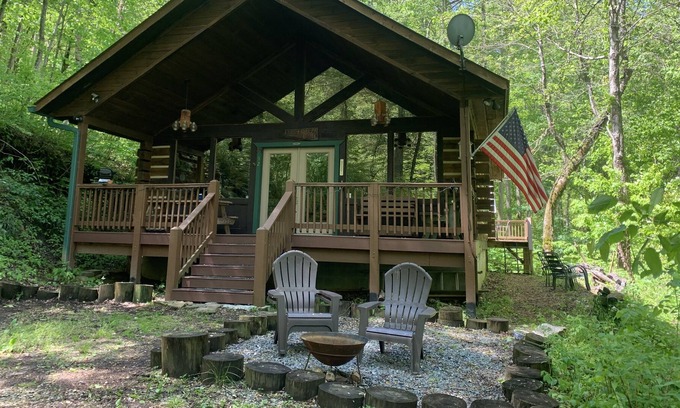 Topton Cabina | Escapada aislada al bosque de Nantahala