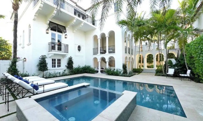 Ocean Ridge Casa | SECLUDED OCEAN VIEW COASTAL ESTATE