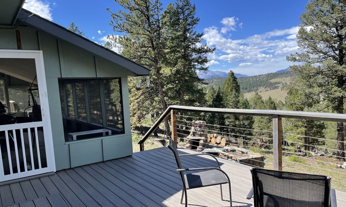 Chaffee County Cabina | Secluded, Off-Grid Mountain Retreat w/ Spectacular Views