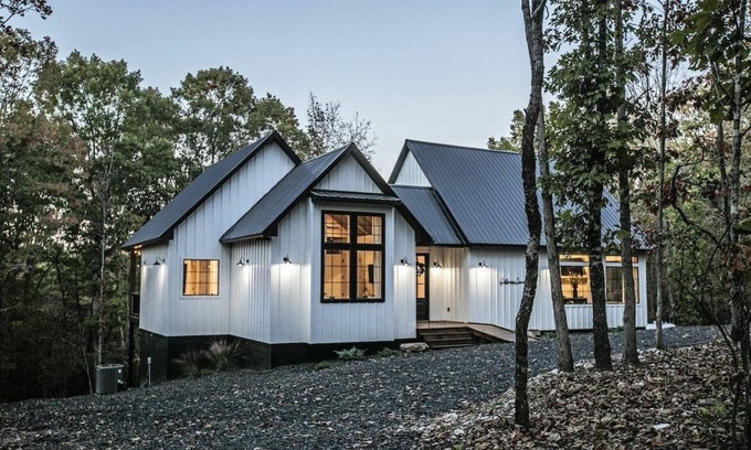 Broken Bow Cabina | Secluded on two acres, Large one bedroom luxury cabin