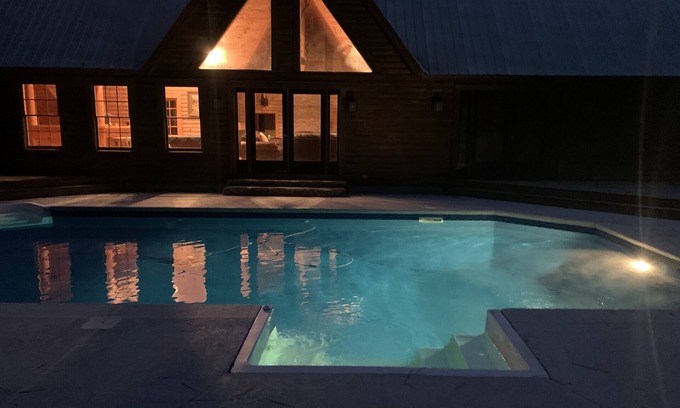 Georgia Coast Cabina | Secluded, Peaceful Cabin Home With Pool