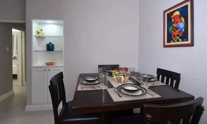Saint Andrew Apartamento | Secluded Ravinia Gem in Kingston 6