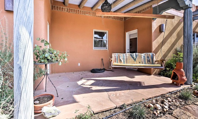 West Alameda Casa | Casa de huéspedes aislada en Santa Fe - ¡A 3 millas de la plaza!