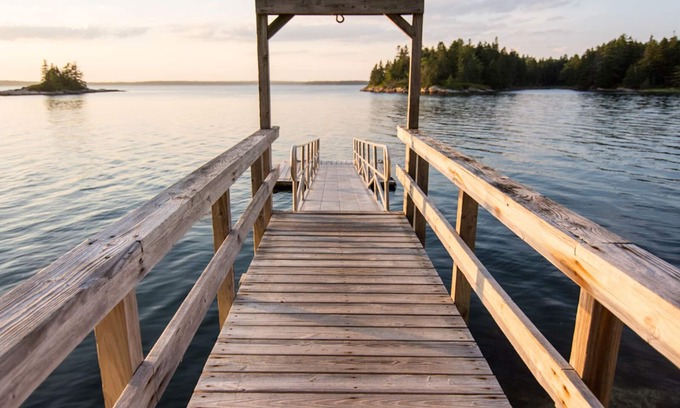 Bar Harbor Apartamento | Sitio aislado ofrece acceso rústico a impresionantes vistas del agua y la isla, privacidad A