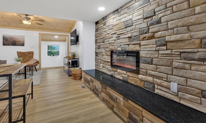 Sevierville Cabaña | Secluded Top View Cottage with Game Room + Views