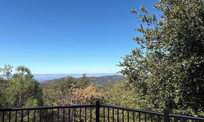 Julian Cabina | Secluded Zen Tiny Home with Amazing Views