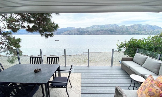 Central Okanagan Cabina | Seclusion Bay, Luxury Lakeside Cabin 9. Stunning beachfront on Okanagan Lake.
