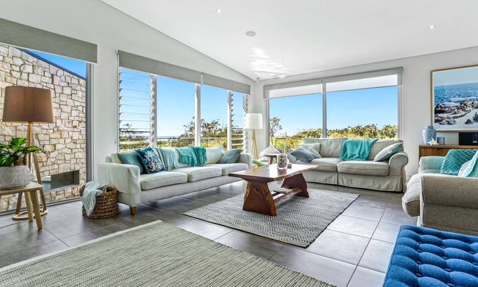 Castaways Beach Casa | Seclusion by the sea, Castaways Beach