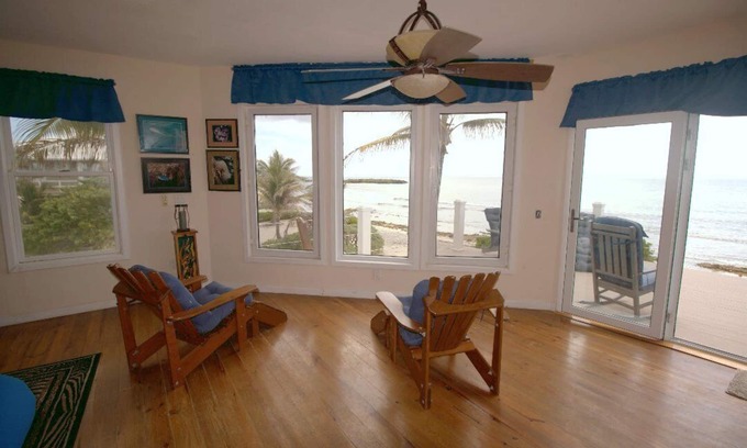Bay Islands Casa | Second Wind - Ocean Front - 2 Bedroom