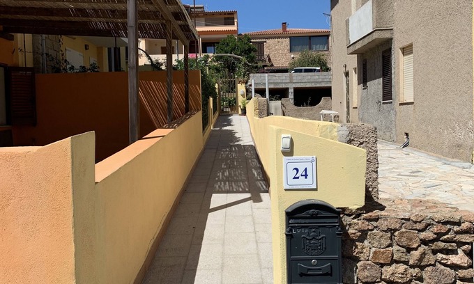Trinita d'Agultu e Vignola Casa | Seconda Fila Dalla Spiaggia