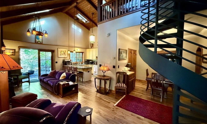 Forestville Casa | Secret Garden: 1BR Oasis, Dog Friendly