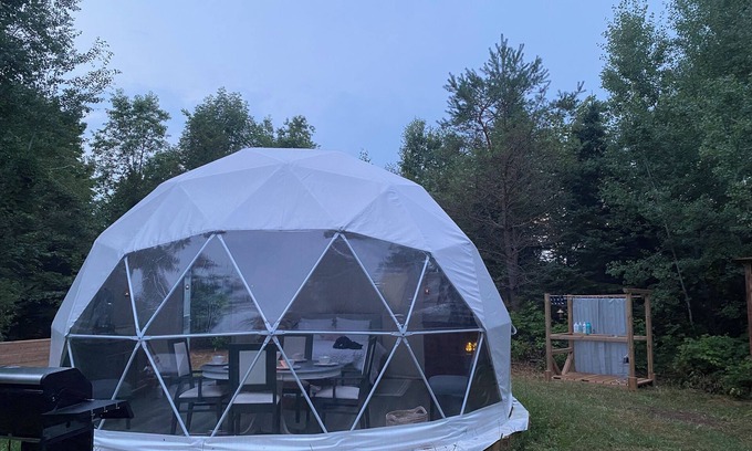 Tay Cabina | Secret Garden Star Gazing Dome Farm Experience