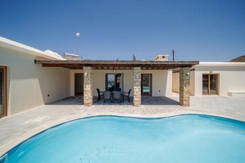 Pegeia Villa | Secret Oasis Villa Ladania
