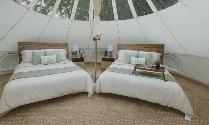 Boss Apartamento | Secret Sycamore– Private Stargazing Glamping Tent with Fire Pit & Open Skies