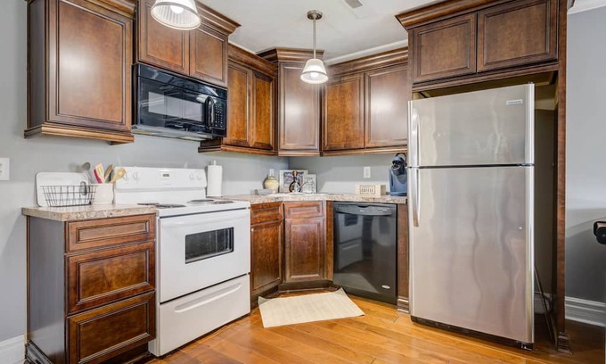 Jeffersonville Apartamento | Secretariat Triple Crown Suite!