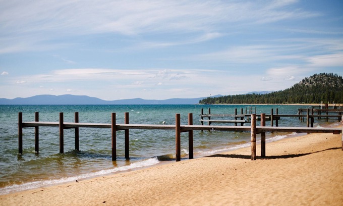 South Lake Tahoe Hotel | Secrets Inn Lake Tahoe